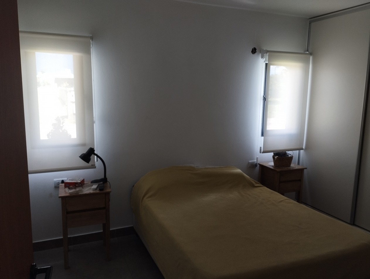 COUNTRY LABRADORES I