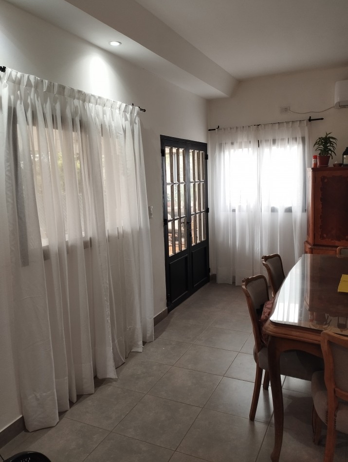 COUNTRY LABRADORES I