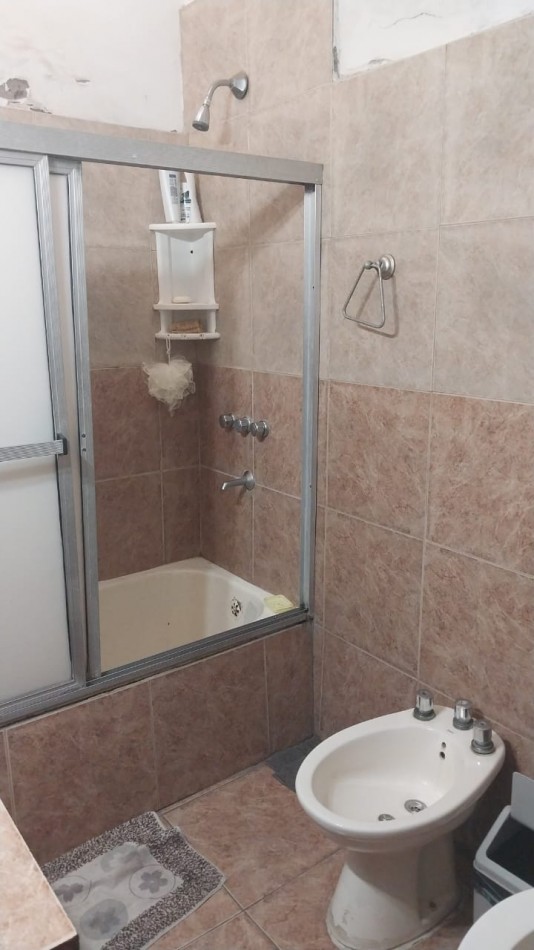 CASA EN VENTA COSNTITUCION AL 400