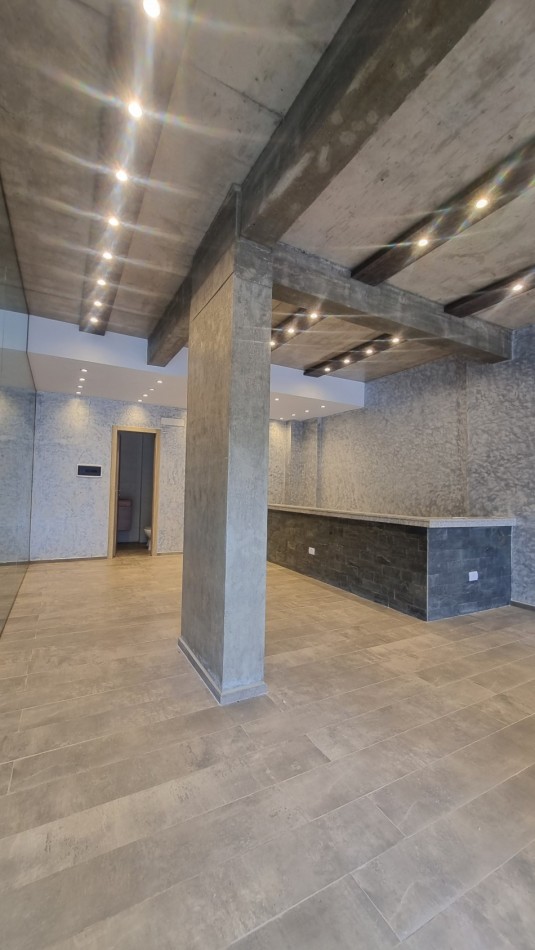 HERMOSO LOCAL COMERCIAL A ESTRENAR EN VENTA 